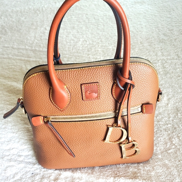 Dooney and Bourke purse - Picture 2 of 9